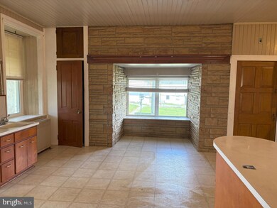 77 Stitzel Ln unit 1, Hamburg, PA 19526 - photo 4