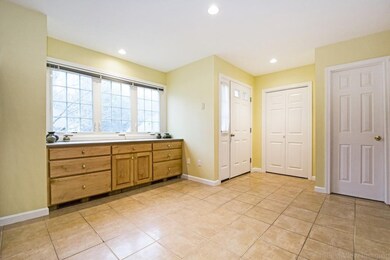 10 Lilac Ct, Hopkinton, MA 01748 - photo 6