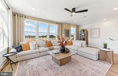 Belmont Overlook - 2-Level Condos, Ashburn, VA 20147 - photo 5