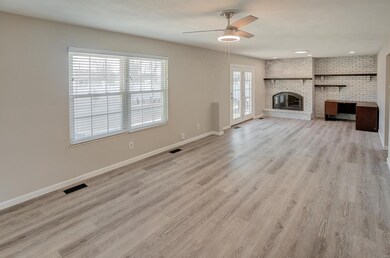 631 Urbanna Dr, Freeburg, IL 62243 - photo 6