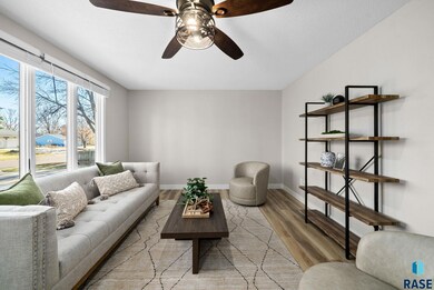 215 N Joseph Ave, Tea, SD 57064 - photo 4