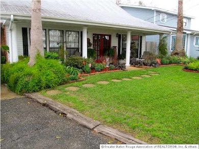 5057 Pecan Ln