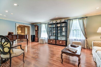 007_Living Room