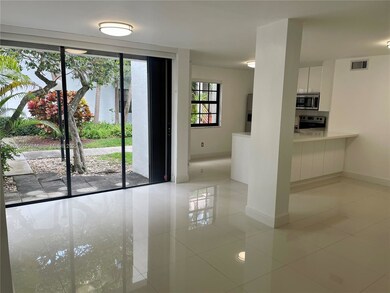 3545 Magellan Cir unit 3565, Miami, FL 33180 - photo 3