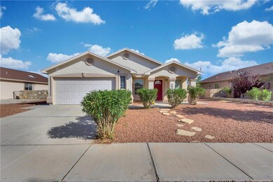 14275 Desert Cactus Dr, Horizon City, TX 79928 - photo 2