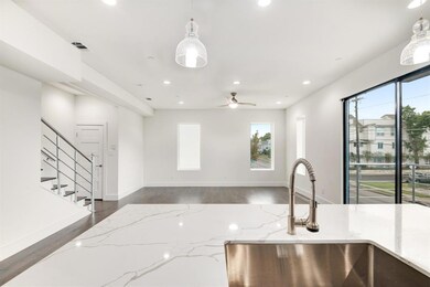 2006 N Fitzhugh Ave unit 2, Dallas, TX 75204 - photo 7