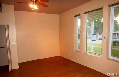 110 W Lion St, Jonesburg, MO 63351 - photo 6