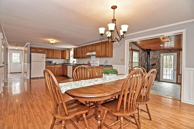 61 East St, Uxbridge, MA 01569 - photo 7