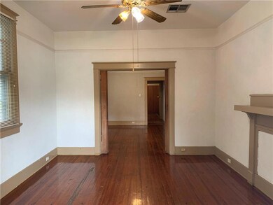 Living room. Beautifly hardwood floors.