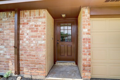 16110 Tibet Rd, Friendswood, TX 77546 - photo 3