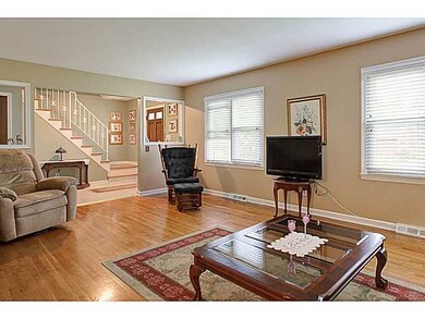 5893 Rocky Rill Rd, Columbus, OH 43235 - photo 3