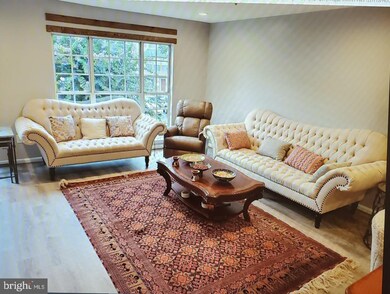 2555 Ambling Cir, Crofton, MD 21114 - photo 3