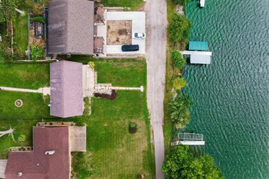 110 N Shore Ave, Albert Lea, MN 56007 - photo 3