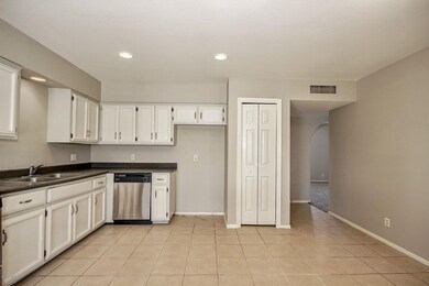 1133 E Glade Cir - Mesa, AZ 85204 (4)