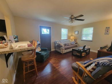 2213 Chandler Ln, Columbus, IN 47203 - photo 5