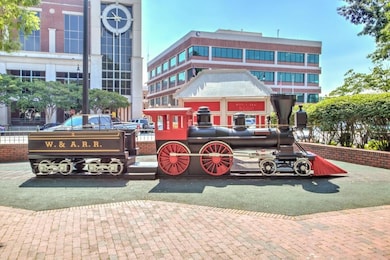 3275 Hilltop Cir, Marietta, GA 30066 - photo 5