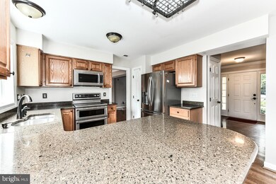 20821 Waterbeach Place, Sterling, VA 20165 - photo 7