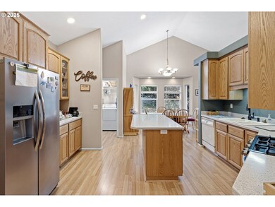 1732 E Sixth Ave, Sutherlin, OR 97479 - photo 7