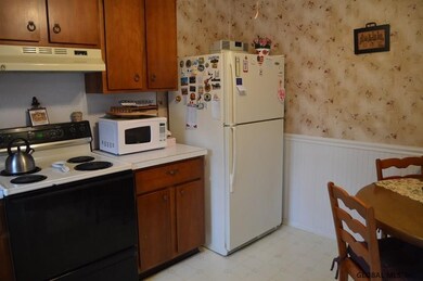 3 Bickford Ln, Troy, NY 12182 - photo 7