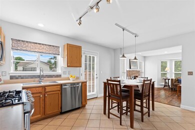 Stainless steel appliances include a gas stove!  N