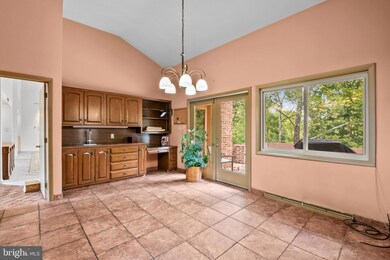 107 N Tulpehocken Rd, Reading, PA 19601 - photo 2