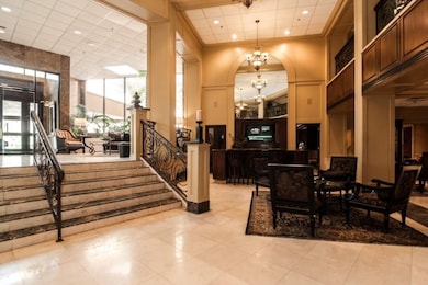 Main Lobby & 24-Hour Concierge