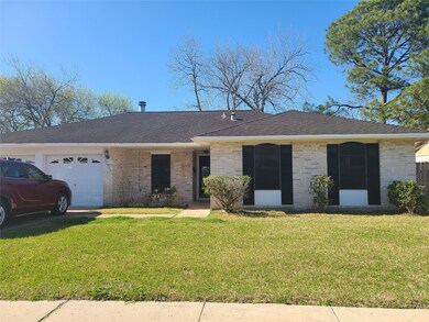 10523 Kirkhill Dr, Houston, TX 77089 - photo 3