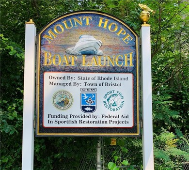 70 Coggeshall Ave, Bristol, RI 02809 - photo 4