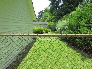 1071 Macon Ave, Macon, GA 31204 - photo 5