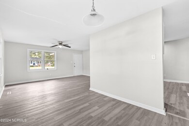 407 Henderson Dr, Jacksonville, NC 28540 - photo 6