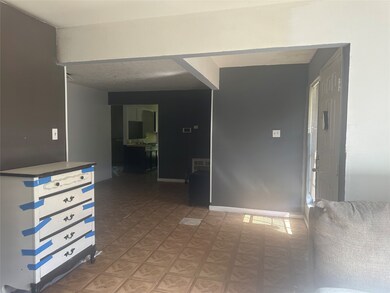 10547 Sangerbrook Dr, Houston, TX 77038 - photo 7