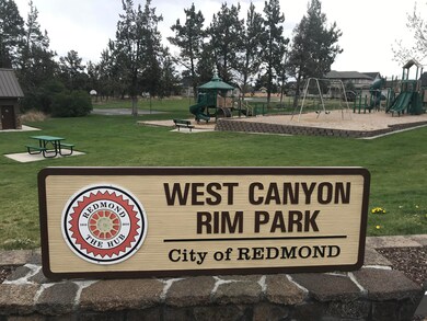 742 NW Rimrock Dr, Redmond, OR 97756 - photo 7