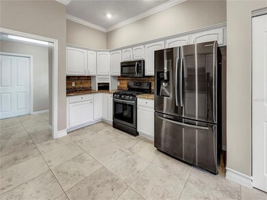 3457 Dixon Ln, The Villages, FL 32162 - photo 7