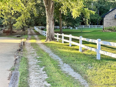 04 Meadowood, Checotah, OK 74426 - photo 6