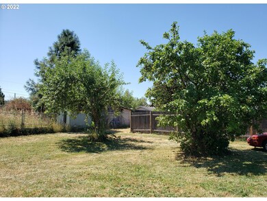 730 NW Sherman St, Sheridan, OR 97378 - photo 7
