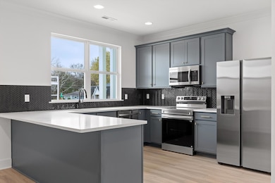 10-909 Blue Heights-10