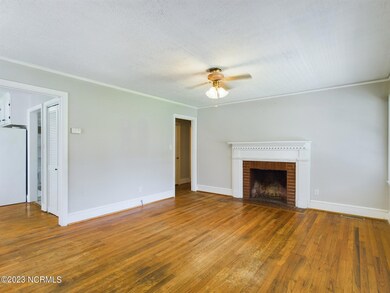 CAM01608G0-PR0035-STILL001