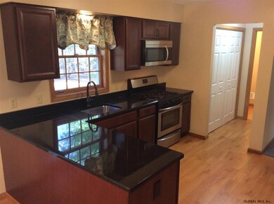 34 Fairmount Dr, Gansevoort, NY 12831 - photo 2