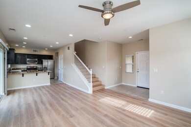 008_Living Room