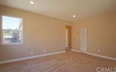924 W Maple St, Compton, CA 90220 - photo 4