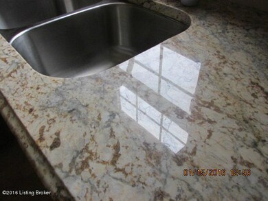 6207 Timmy Ct, Louisville, KY 40219 - photo 6