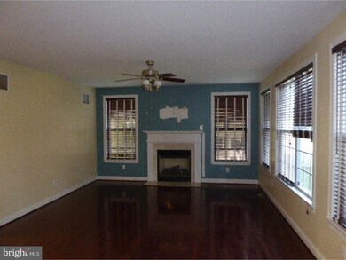 13 Wedge Ct, Pottstown, PA 19464 - photo 5