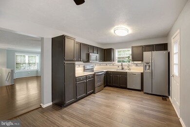 7567 Kimberton Ct, Manassas, VA 20111 - photo 7