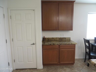 Closet & buffet