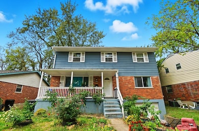 6029 Waldway Ln, Cincinnati, OH 45224 - photo 3