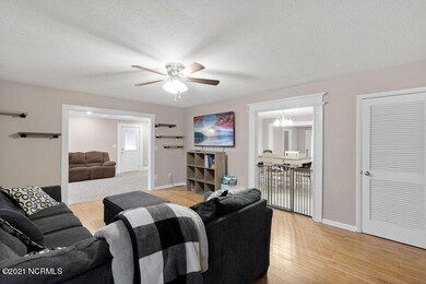 308 Tower Dr, Jacksonville, NC 28546 - photo 3