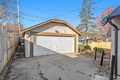 3635 Dupont Ave N, Minneapolis, MN 55412 - photo 4