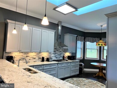 222 Keystone Ln, Berryville, VA 22611 - photo 5