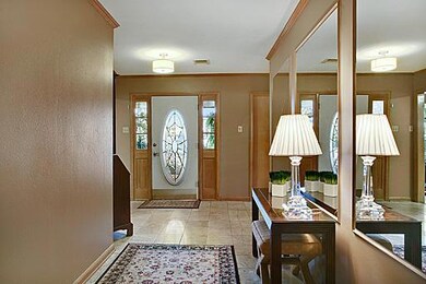 Foyer. Marble Foyer