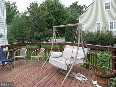 21490 Tithables Cir, Broadlands, VA 20148 - photo 3